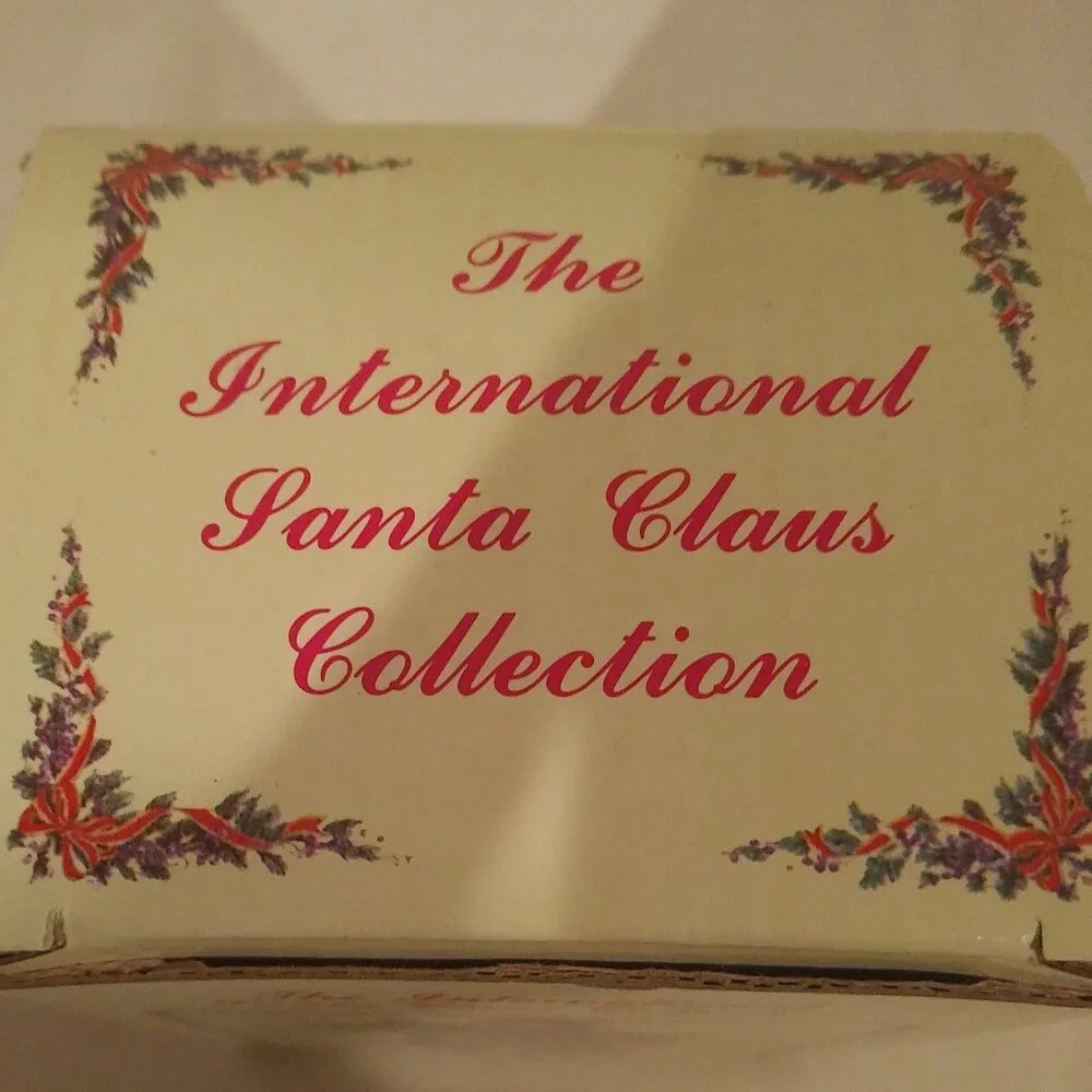 International Santa Claus Collection Figurine - The First Footer, Scotland